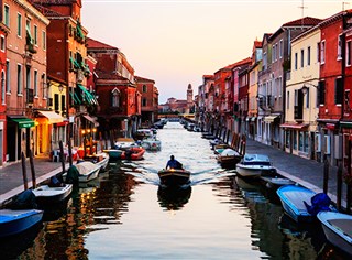 Advent Lights, a cruise through the heart of Venice's Christmas markets and its lagoon 